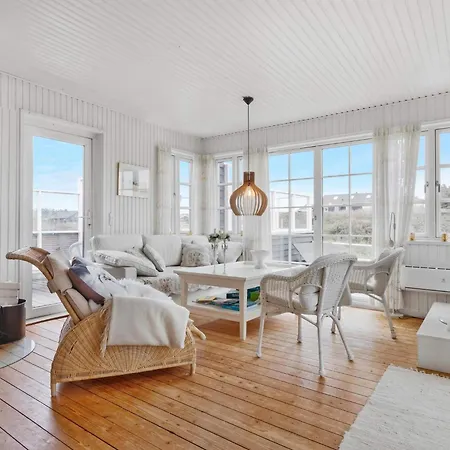 Charming Retreat In Holiday home *