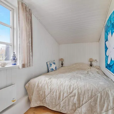 Charming Retreat In Lokken