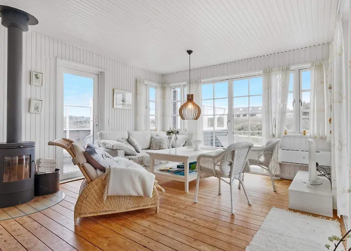 Charming Retreat In - By Traum Semesterbostad *